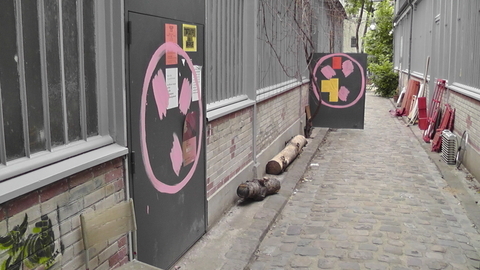 En attendant la Ville repeint les ateliers en rose